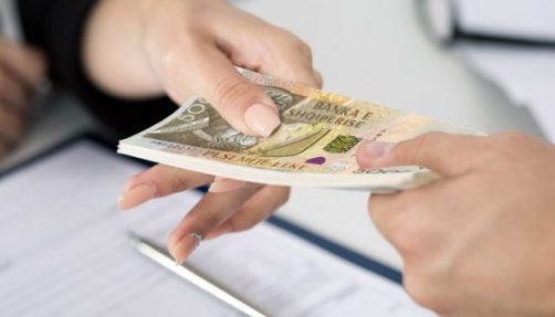 Ulen ndjeshem pagat e deklaruara ne qershor: Tatimet paralajmerojne bizneset